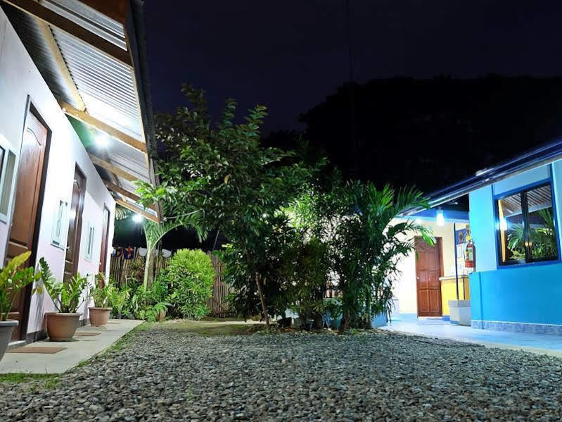 Fanta Lodge Puerto Princesa Екстериор снимка